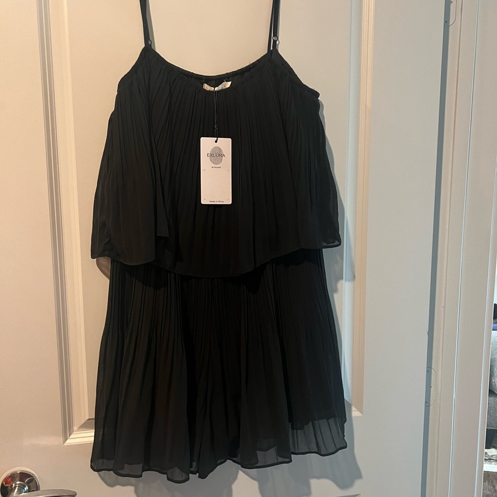 Lookalike Zara Black Pleated Romper